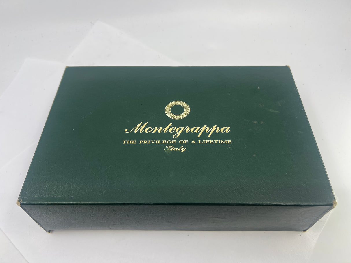 Montegrappa War of the Roses York Special Edition Faceted .925 Sterling Silver Fountain Pen - Fine 18kt Gold Nib