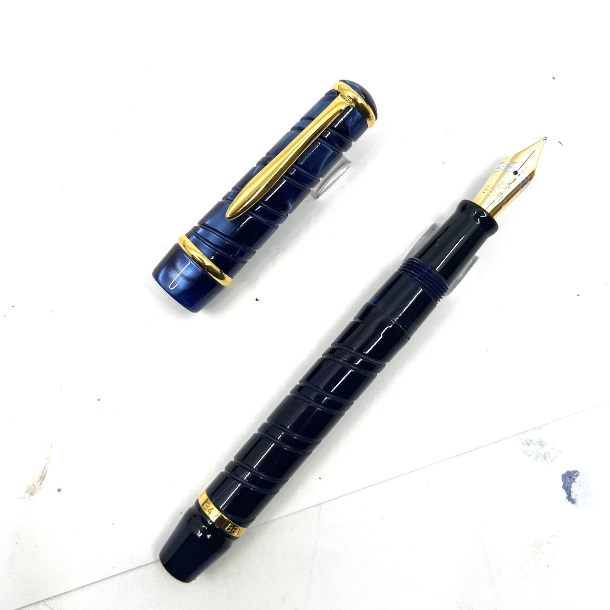 Bexley Cable Twist Collection Blue Pearl 347/1000 Limited Edition Fountain Pen