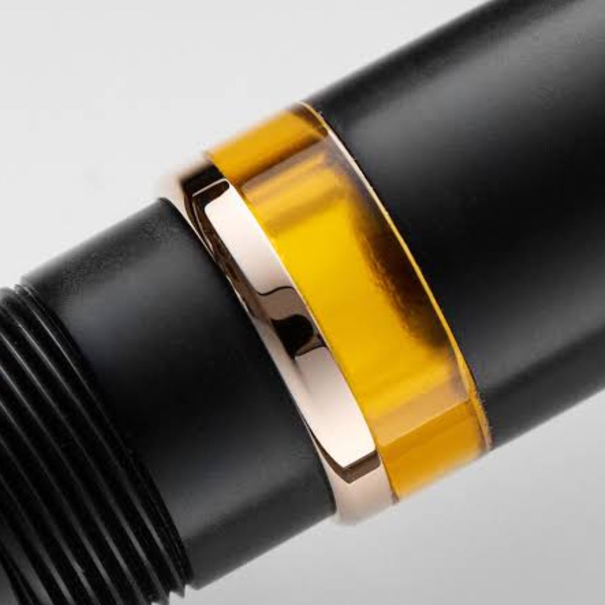 Delta Duna Matte Black Collection - Fountain Pen