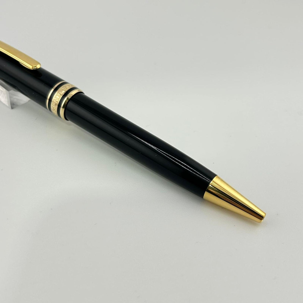 Montblanc Ball Pen 164 Black gold trim