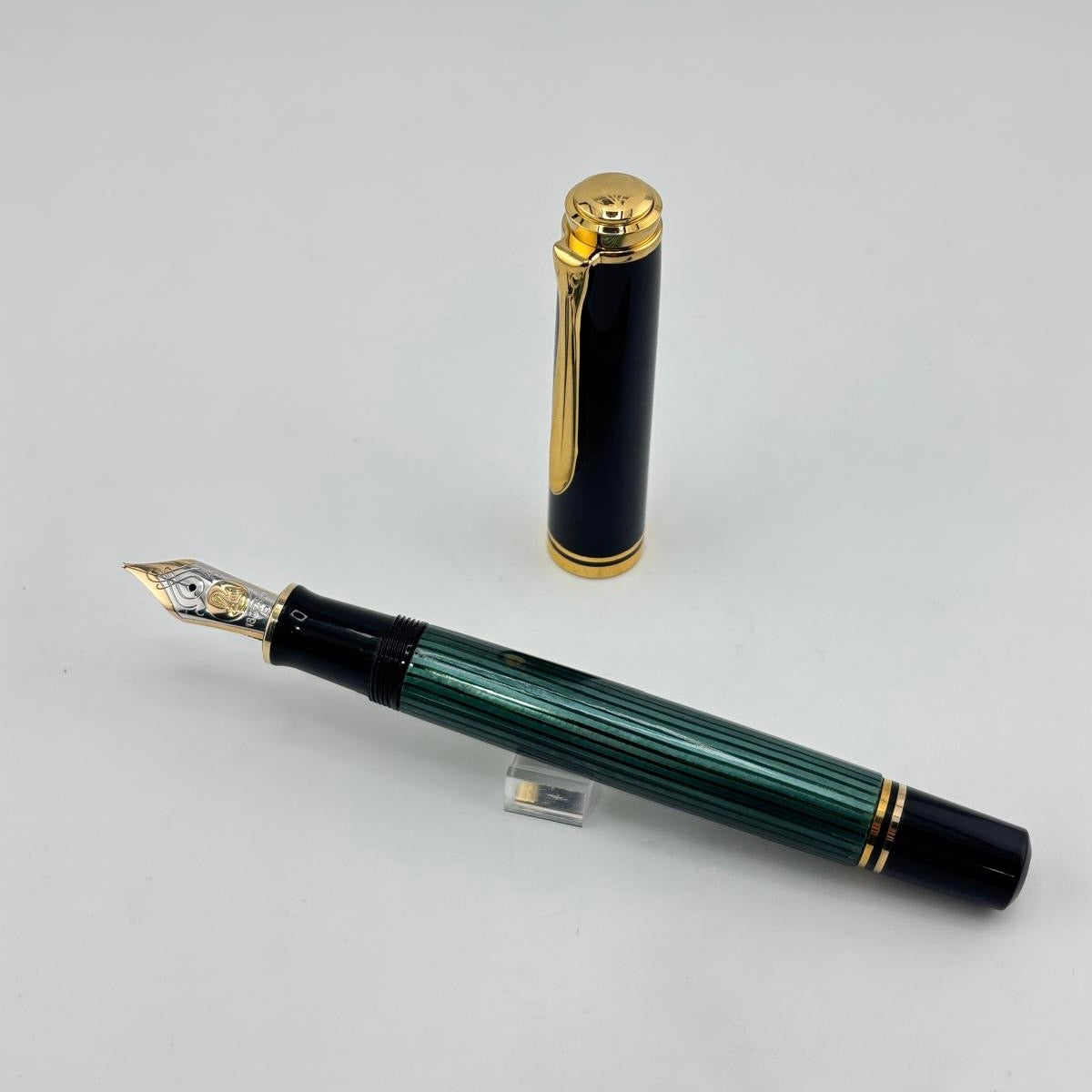 Pelikan M800 Green Striped 18K Gold nib Cursive Italic !