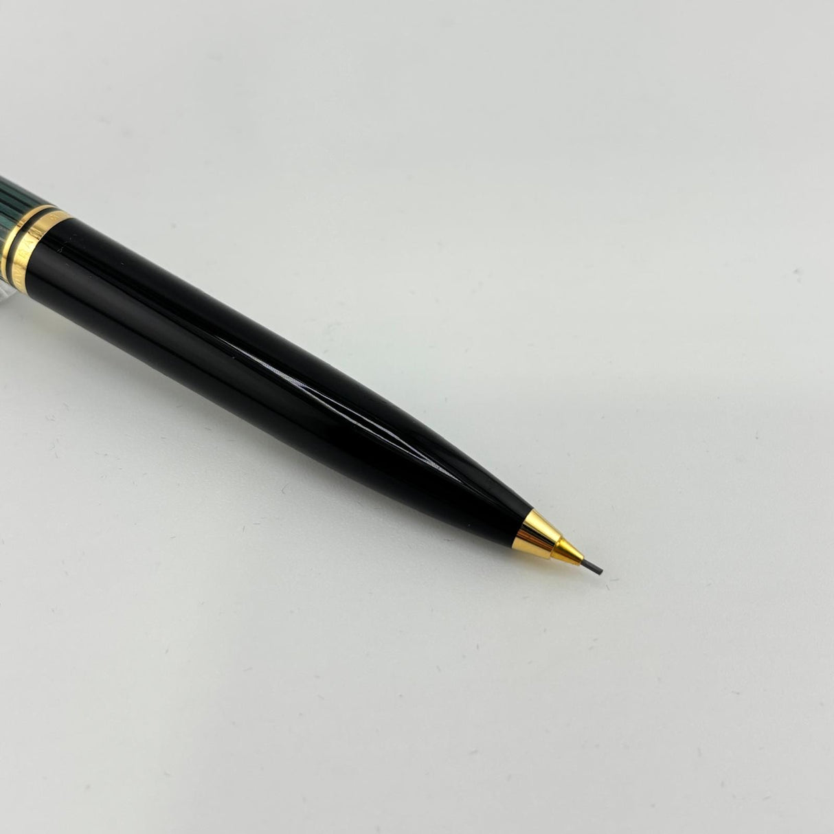 Pelikan K400 Green stripped black barrel - Mechanical Pencil