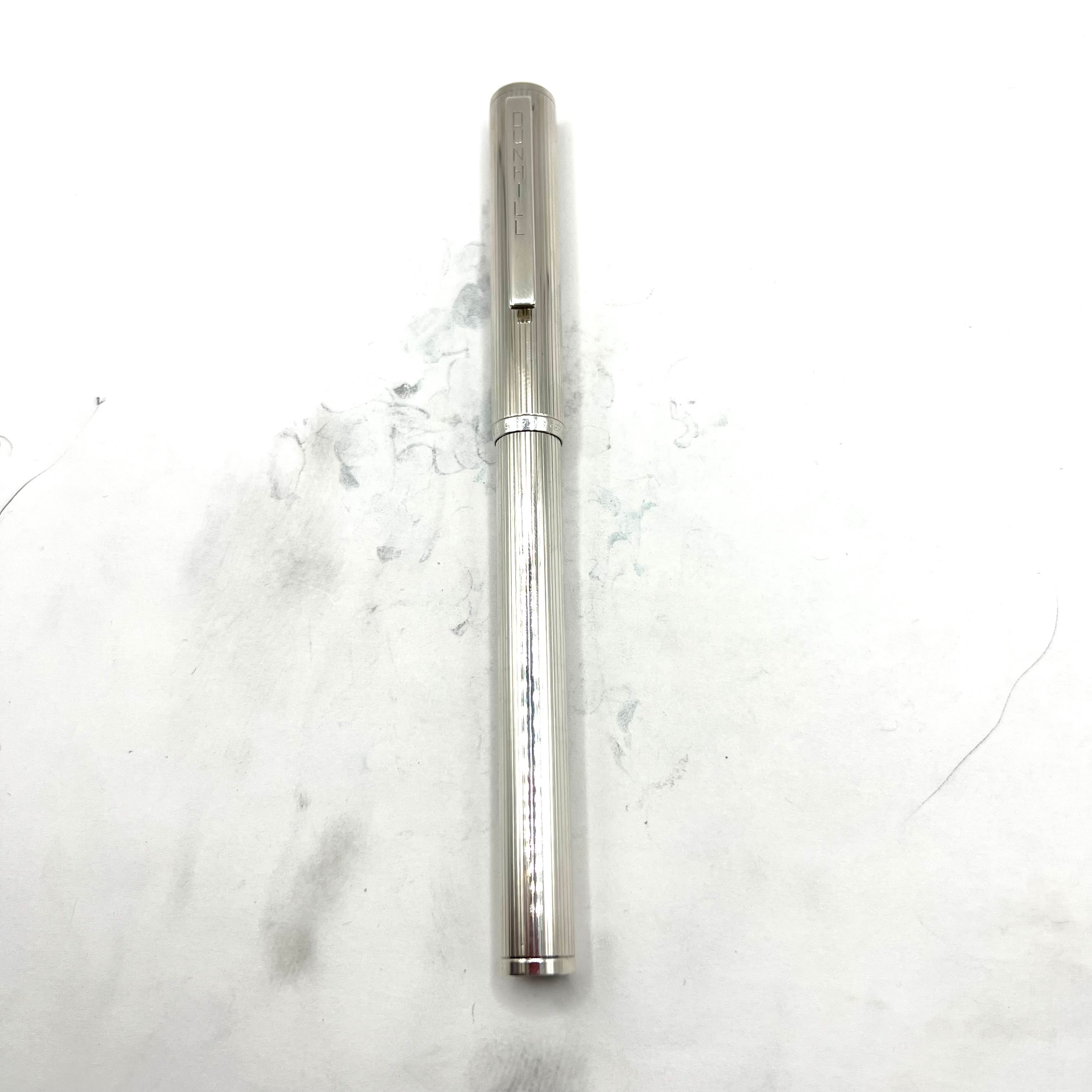 Alfred Dunhill Sterling Silver Pinstriped Fountain Pen - Medium 14kt Gold Nib