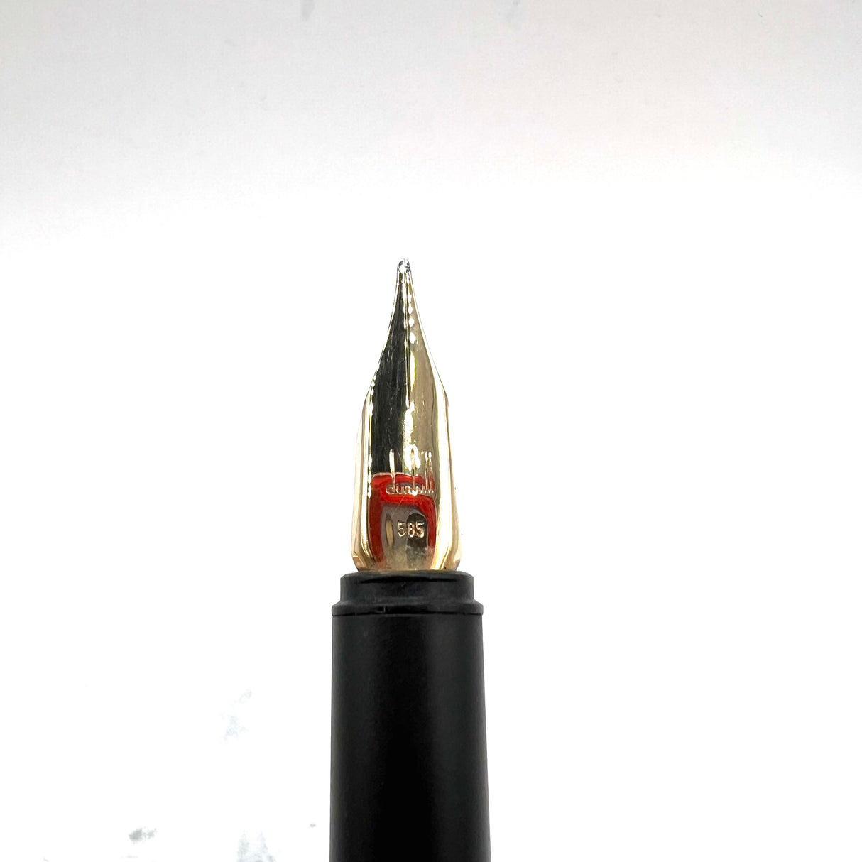 Alfred Dunhill Sterling Silver Pinstriped Fountain Pen - Medium 14kt Gold Nib