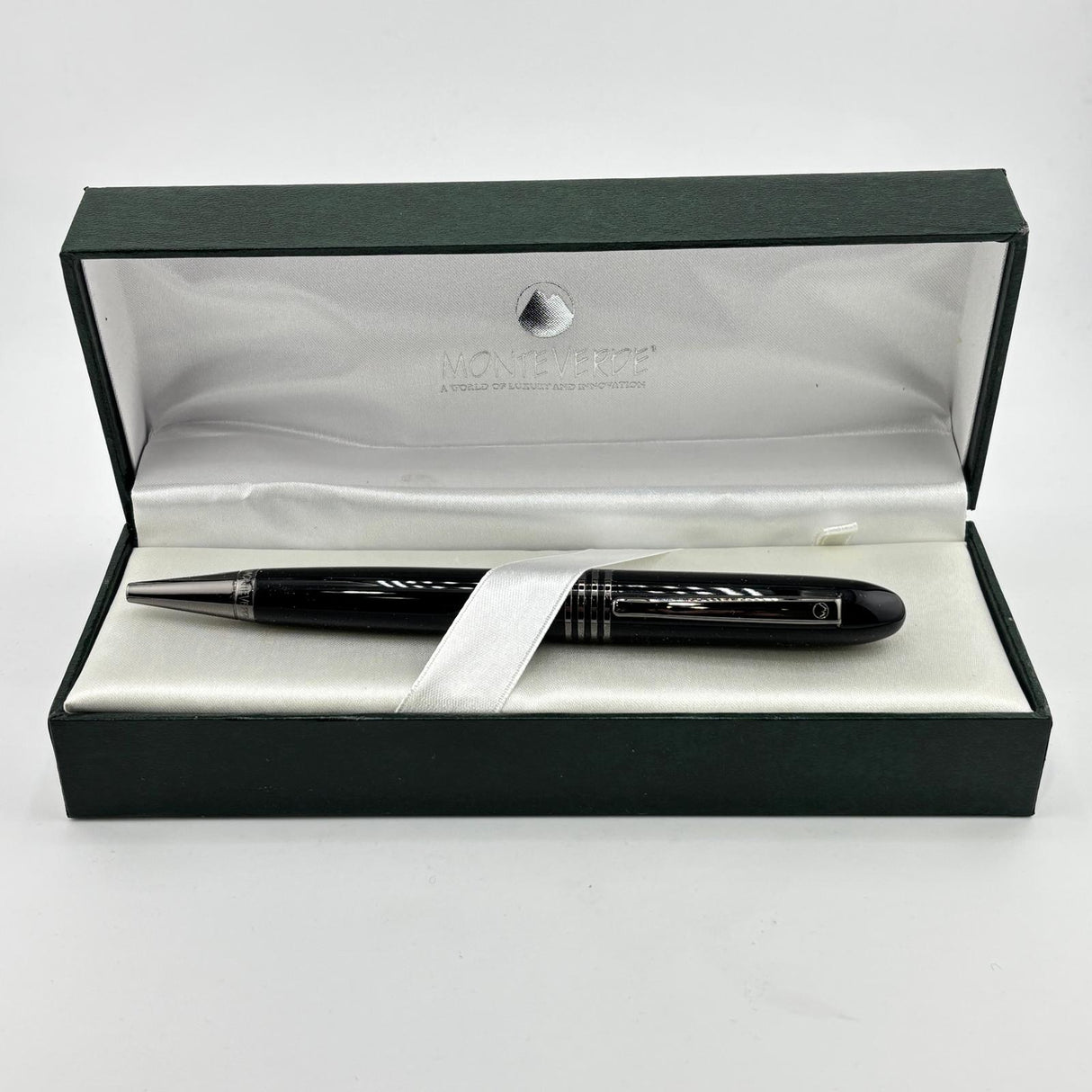 Monteverde Mountains of the World - Ballpoint Pen