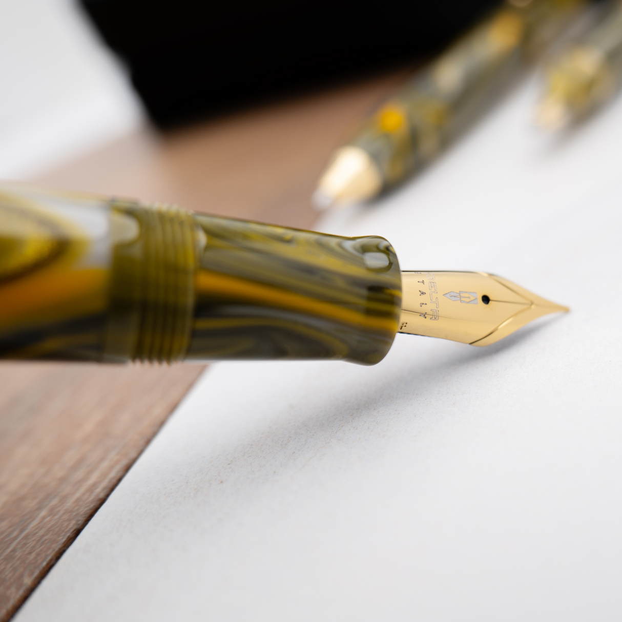 Delta Neo Gallery Marigold Gold Trim Fountain Pen