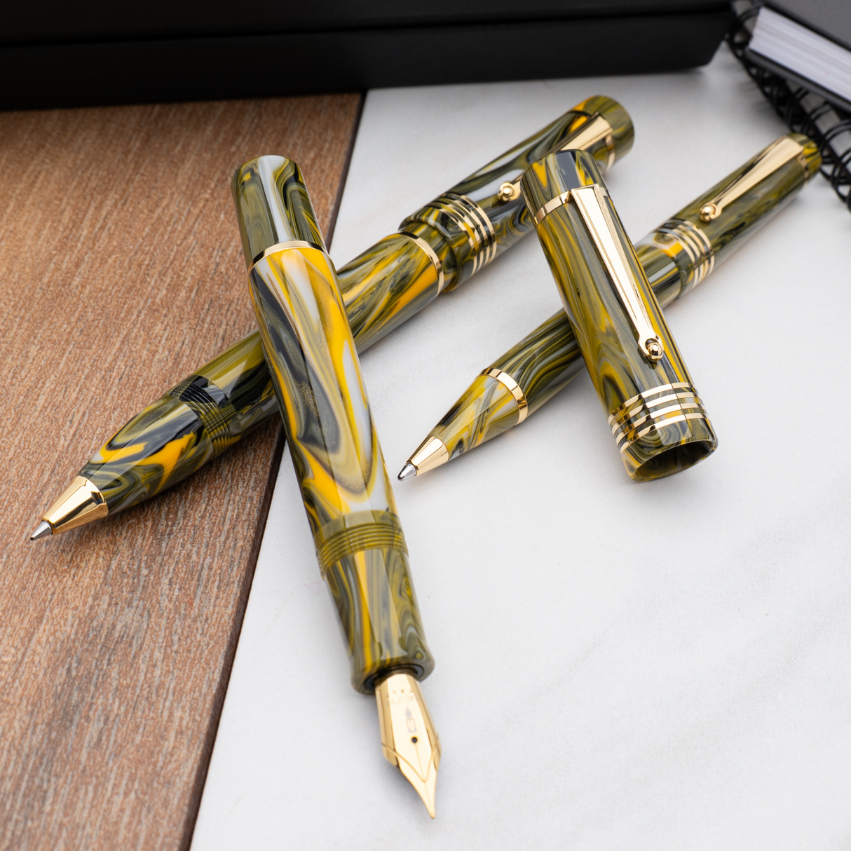 Delta Neo Gallery Marigold Gold Trim Pencil