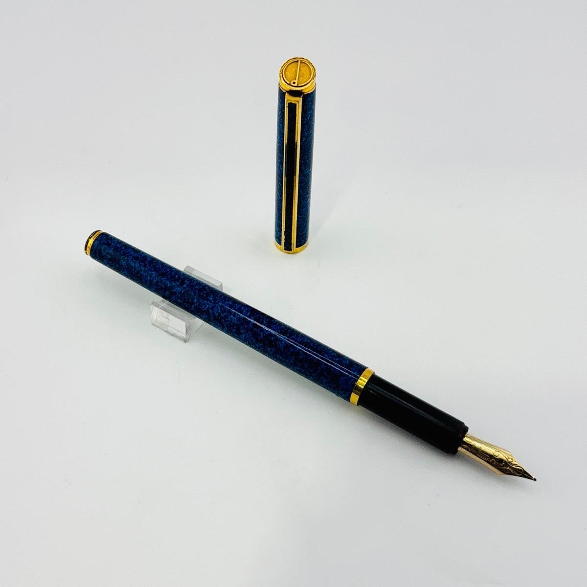 Dunhill Slim Blue Lacquer Gold Nib 14K - Fountain Pen