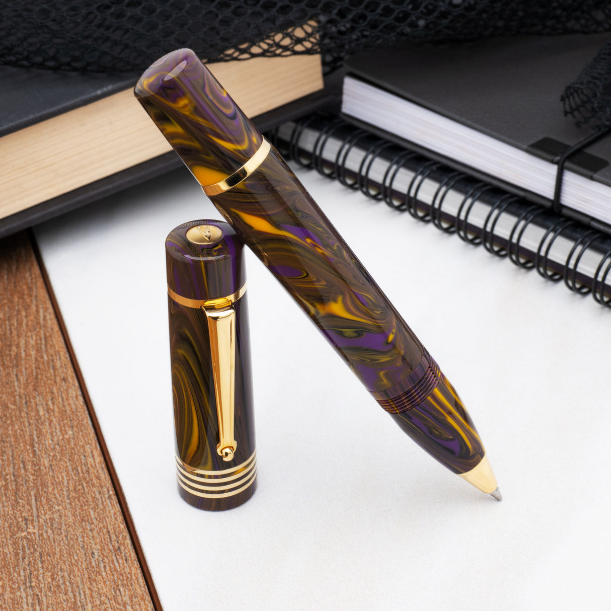 Delta Neo Gallery Iris Gold Trim Pencil