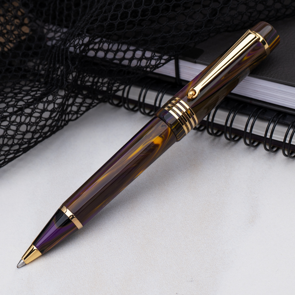 Delta Neo Gallery Iris Gold Trim Pencil