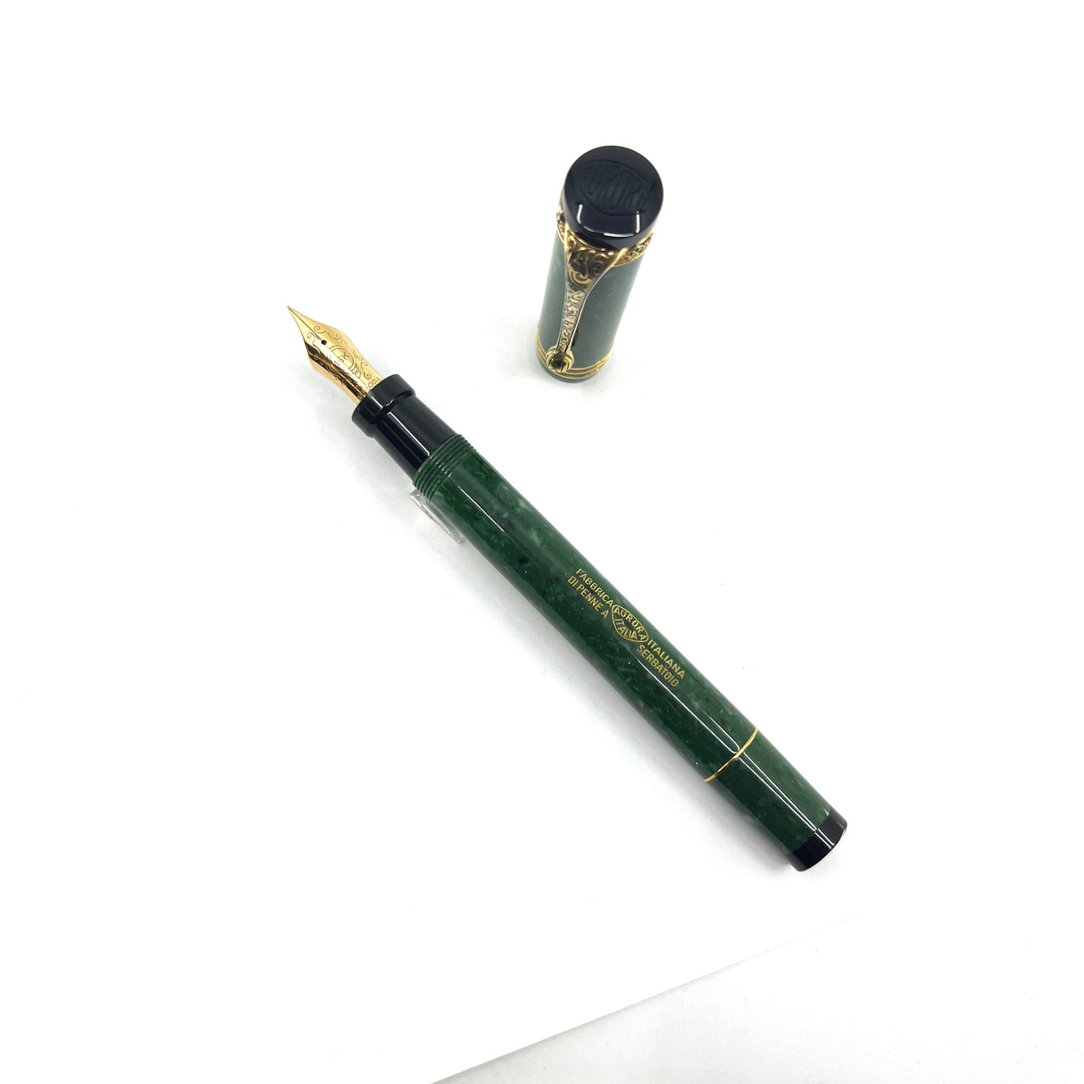 Aurora Internazionale Green Marble Auroroloide Limited Edition Fountain Pen - Fine 18kt Gold Nib