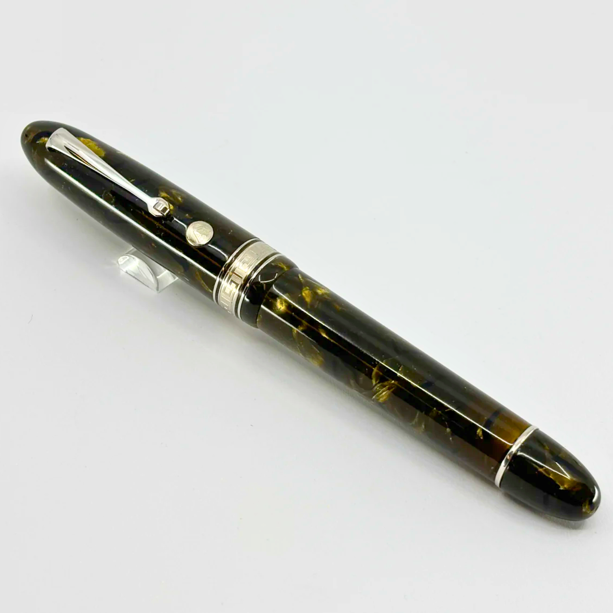 ASC (Armando Simoni Club) Ogiva Oversized Extra Green Saft Celluloid Limited Edition Fountain Pen - Medium Magic Flex #8 Size 14kt Gold Nib