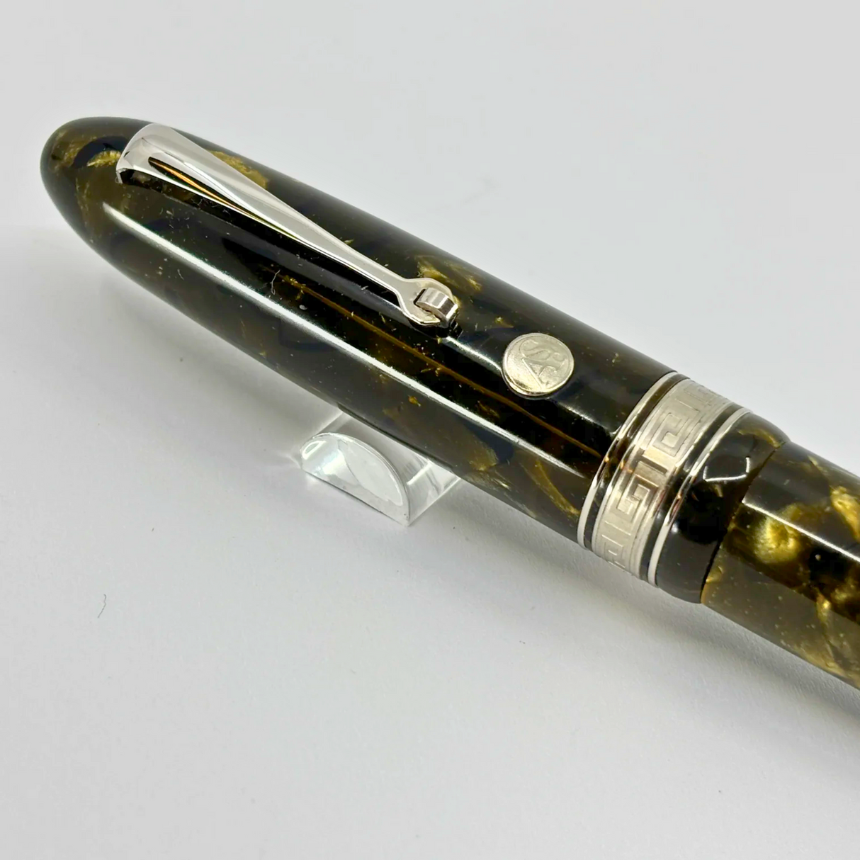 ASC (Armando Simoni Club) Ogiva Oversized Extra Green Saft Celluloid Limited Edition Fountain Pen - Medium Magic Flex #8 Size 14kt Gold Nib