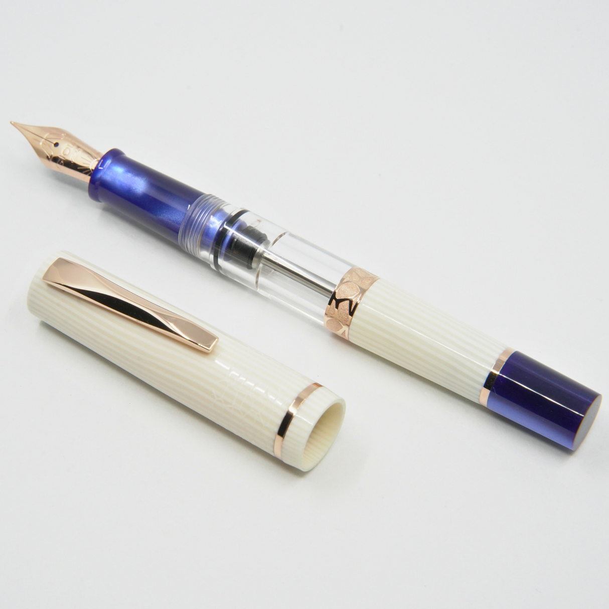 Gioia Luminosa White Fountain Pen
