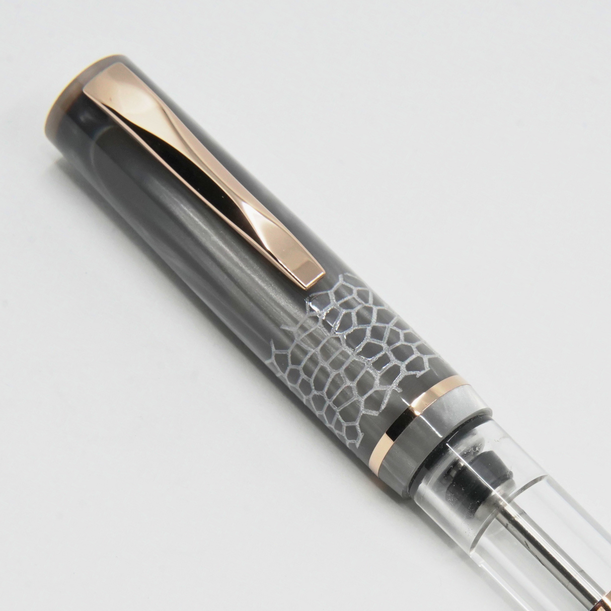 Gioia Luminosa Gray Fountain Pen