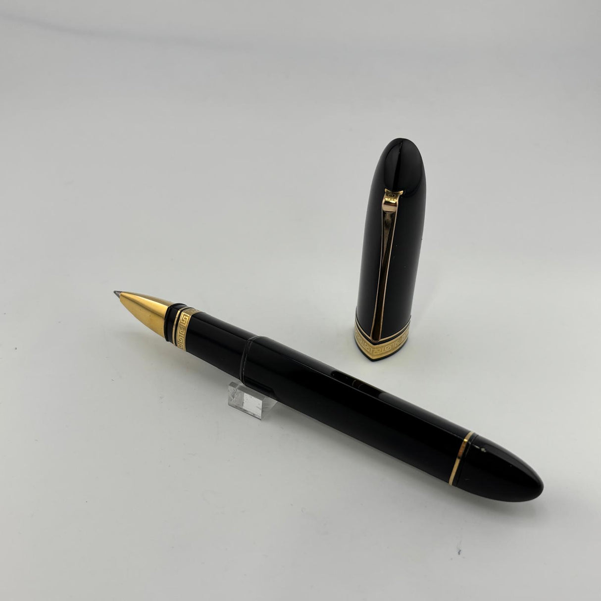 OMAS 360 Black Resin - Rollerball Pen