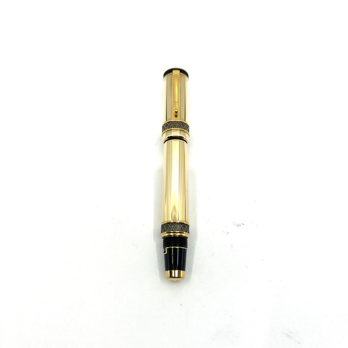 Montblanc Friedrich II The Great - Patron Of The Arts Retractable Nib Fountain Pen-Medium 18kt Gold Nib