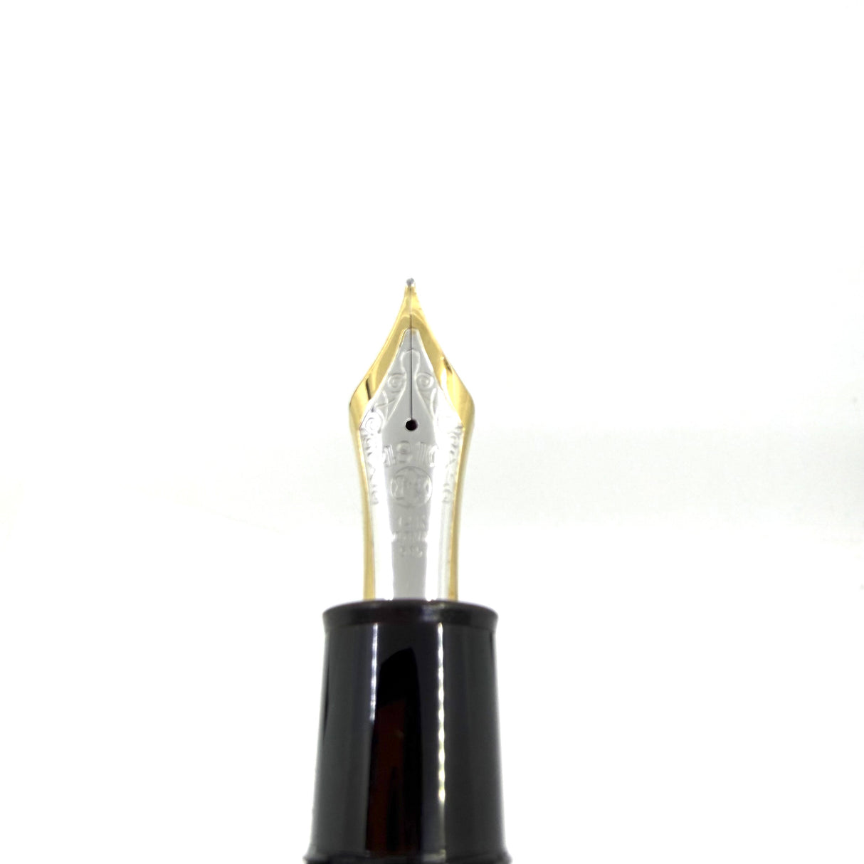 Montblanc Meisterstuck #149 (Largest) Fountain Pen - Fine 14kt Gold Nib - Ebonite Feed - 1980's!
