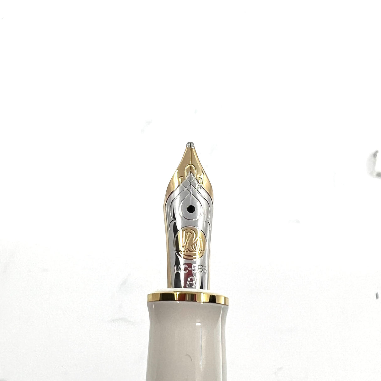 Pelikan M600 Turquoise-White Striped Fountain Pen