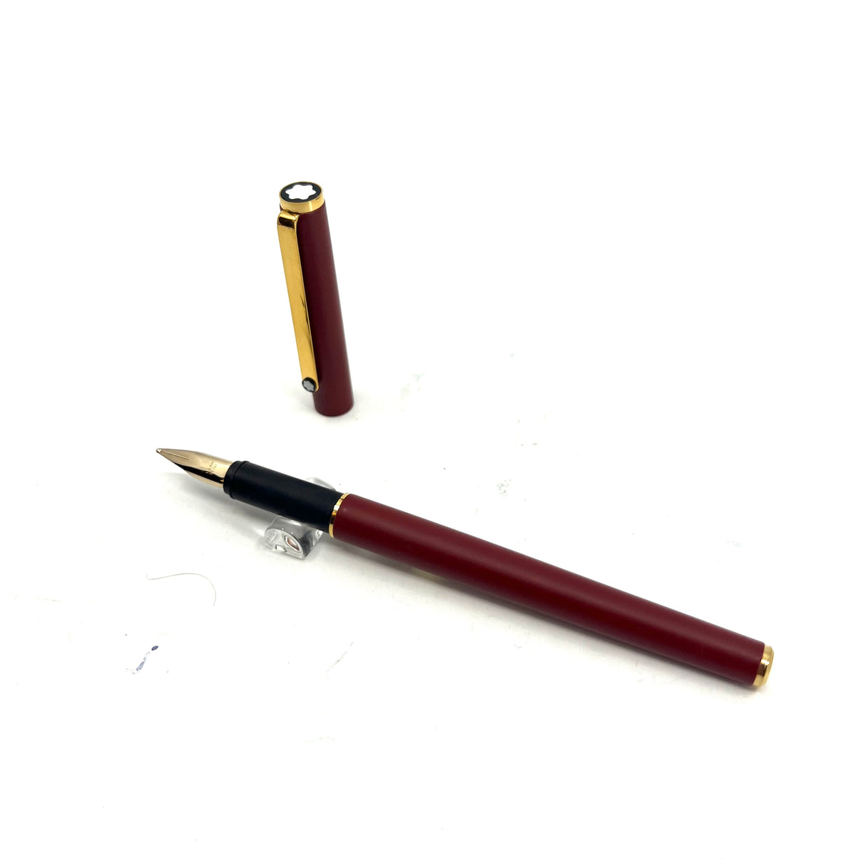 Montblanc Noblesse Matte Burgundy Fountain Pen
