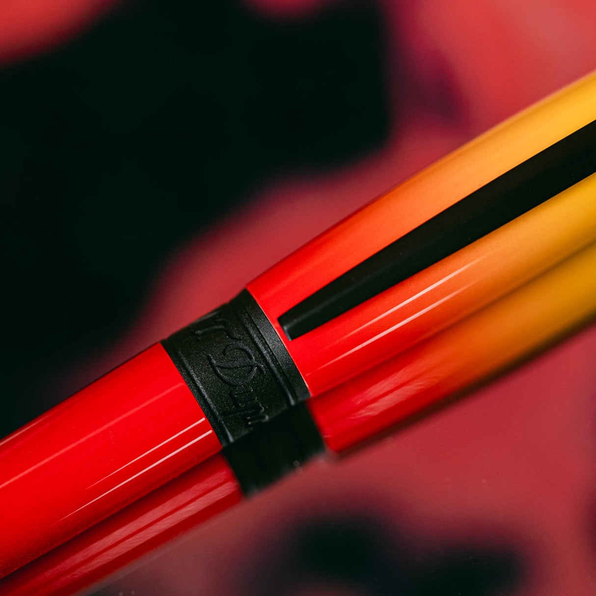S.T Dupont Line D La Flamme Gradient Collection - Rollerball