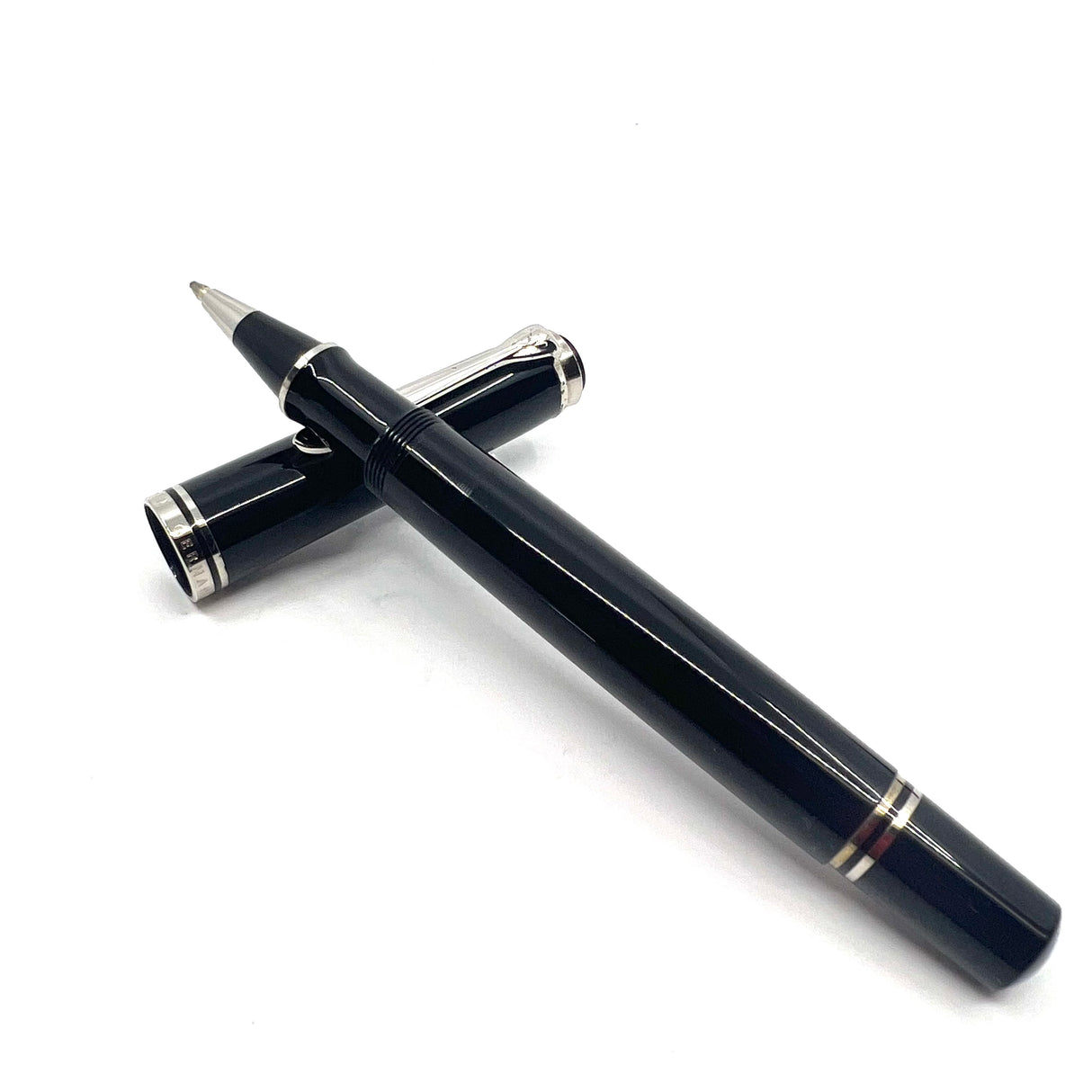 Pelikan R805 Black Rollerball - Platinum Plated Trim