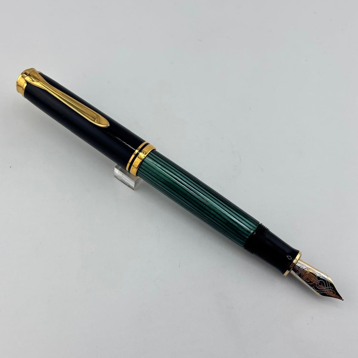 Pelikan M800 Green Striped 18K Gold nib Cursive Italic !