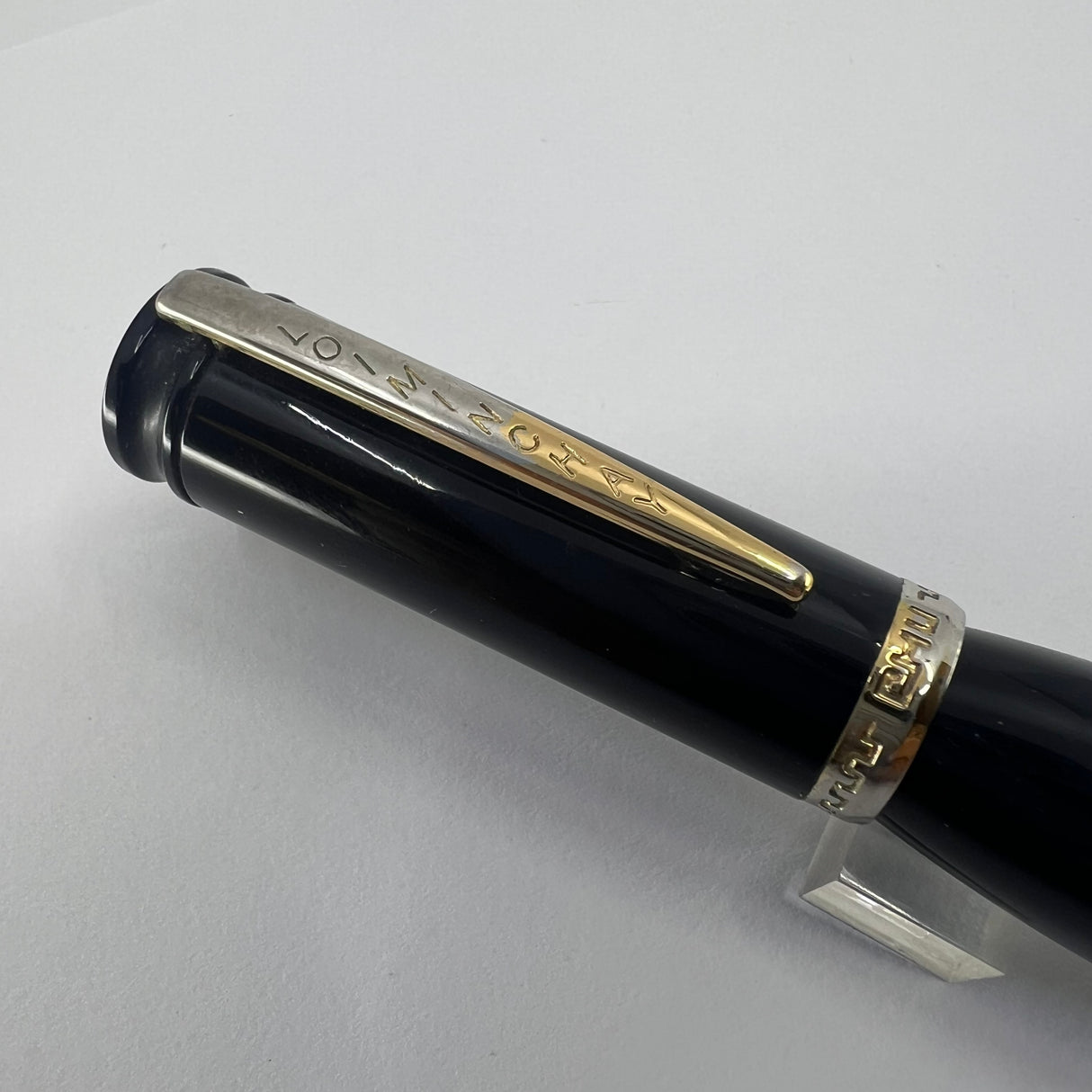 Loiminchay Junior Qing Long Black Resin Fountain Pen - Medium 18kt Gold Nib