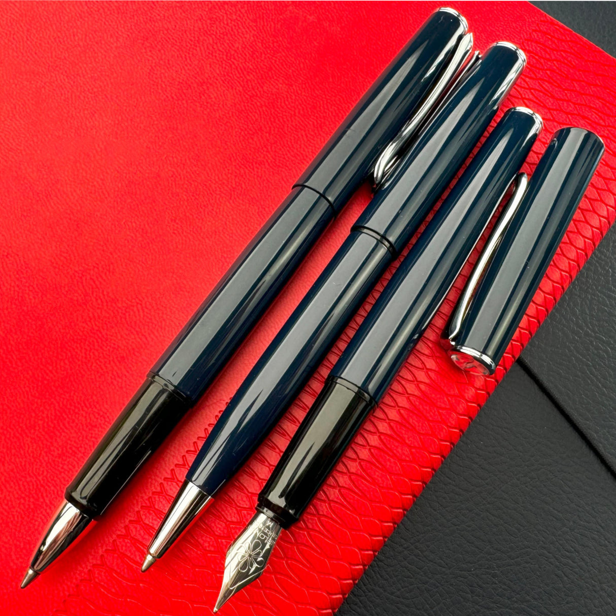 Diplomat Esteem Dark Blue collection - Fountain Pen