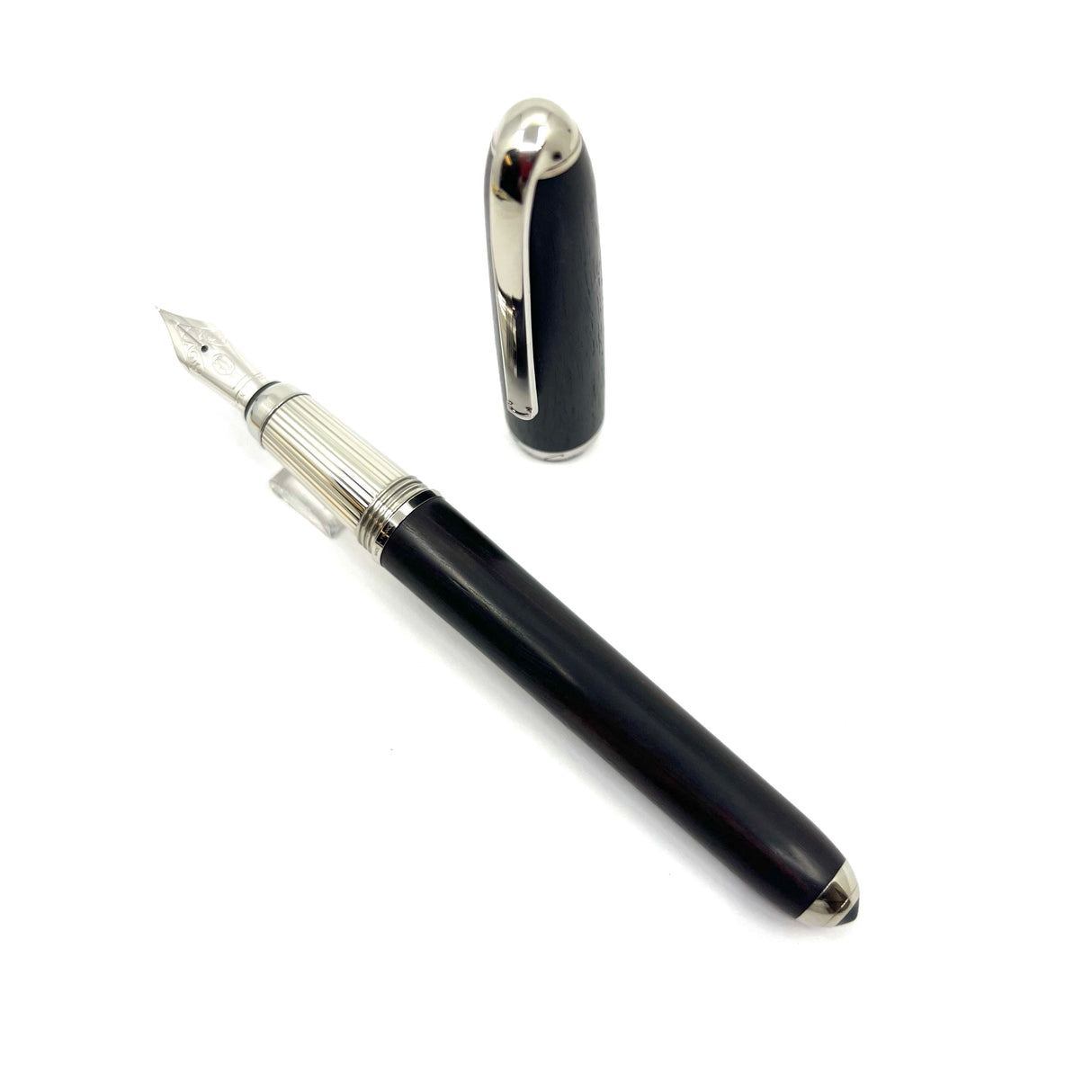 Louis Cartier Dandy Ebony Wood Body - Limited Edition Fountain Pen - Fine 18kt Gold Nib