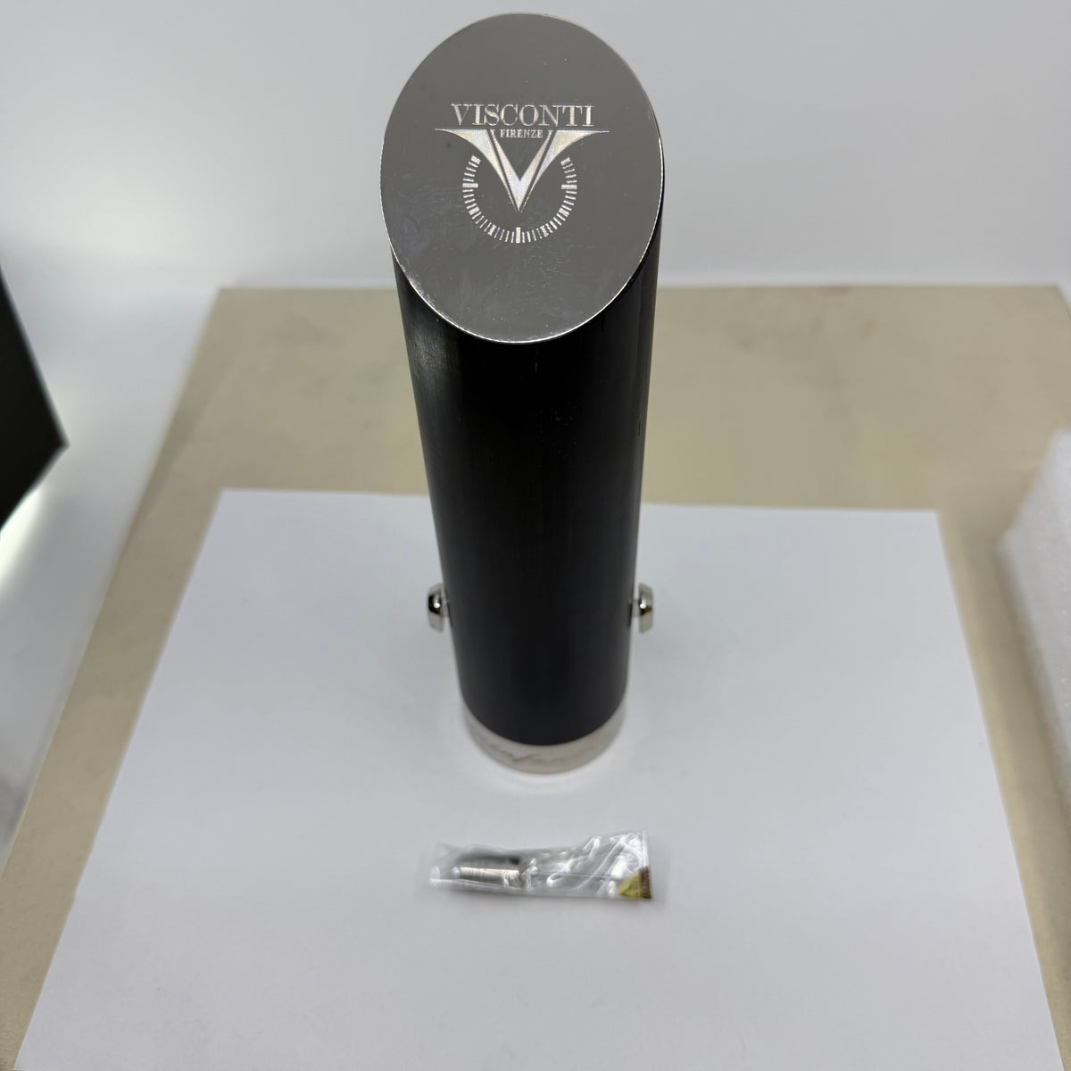 Visconti Pininfarina Carbongrafite Retractable Nib Limited Edition Fountain Pen - Fine Chromium 18 SmarTouch Tubular Nib