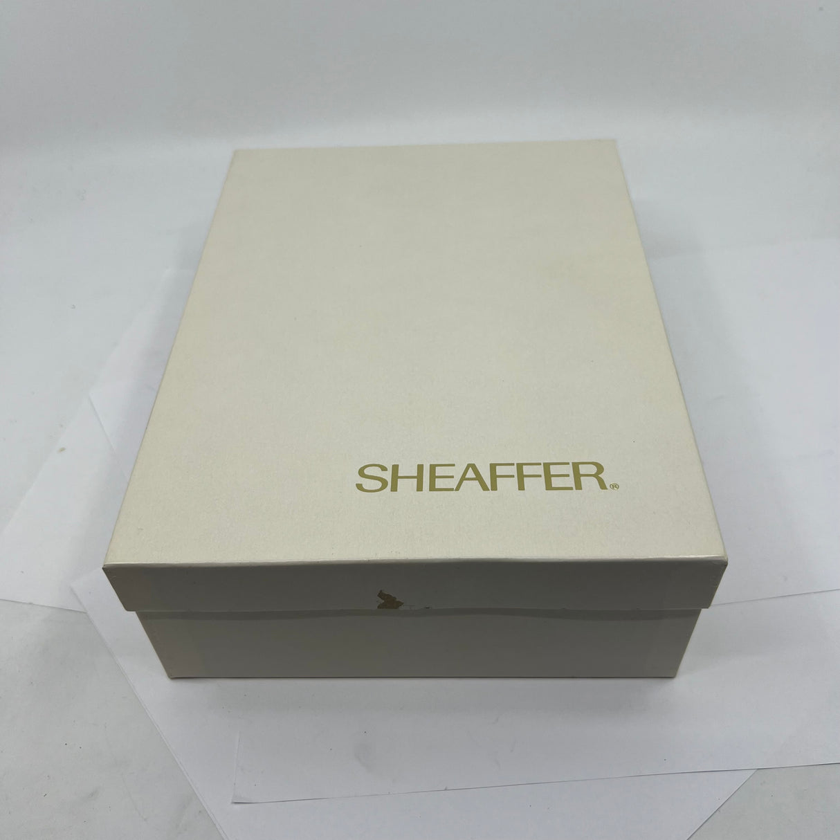 Sheaffer Commemorative Limited Edition Gold-Plated Fountain Pen - Medium 18kt Gold Nib