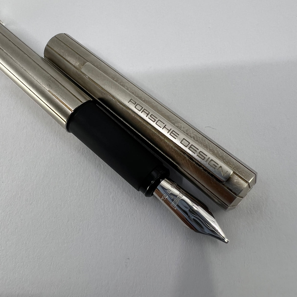 Porsche Design Slim Line Metal Fountain Pen - Broad 18kt Gold Nib