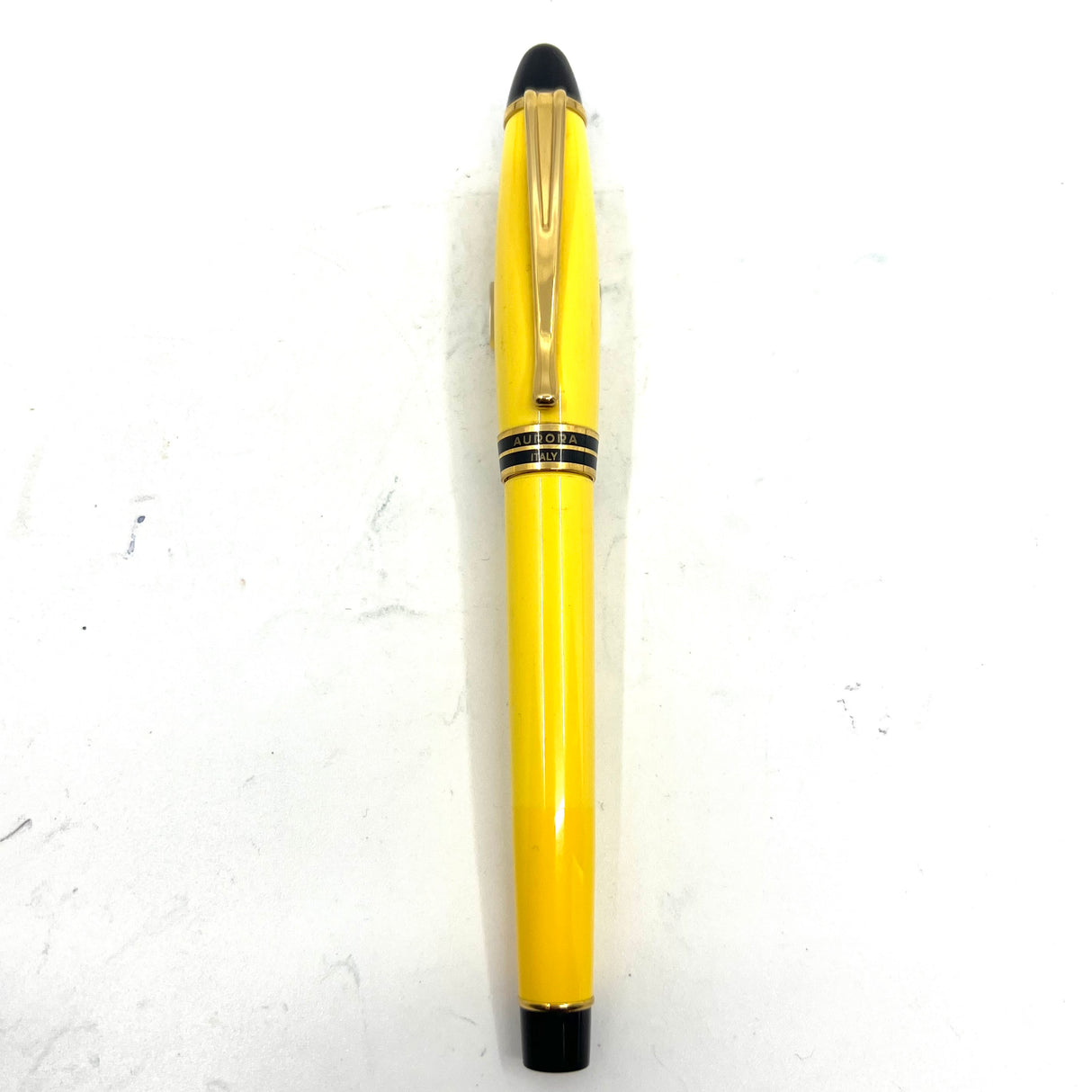 Aurora Ipsilon Classic Yellow Fountain Pen