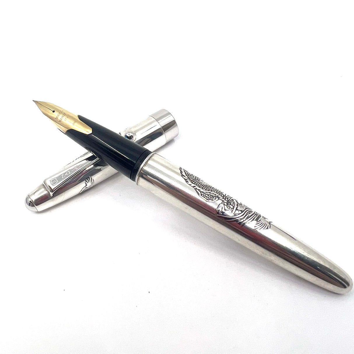 Pilot-Namiki Sterling Silver Dragon Fountain Pen  - Fine 18kt Gold Nib