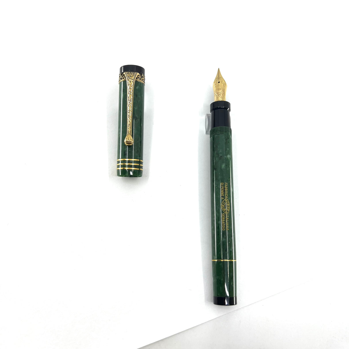 Aurora Internazionale Green Marble Auroroloide Limited Edition Fountain Pen - Fine 18kt Gold Nib