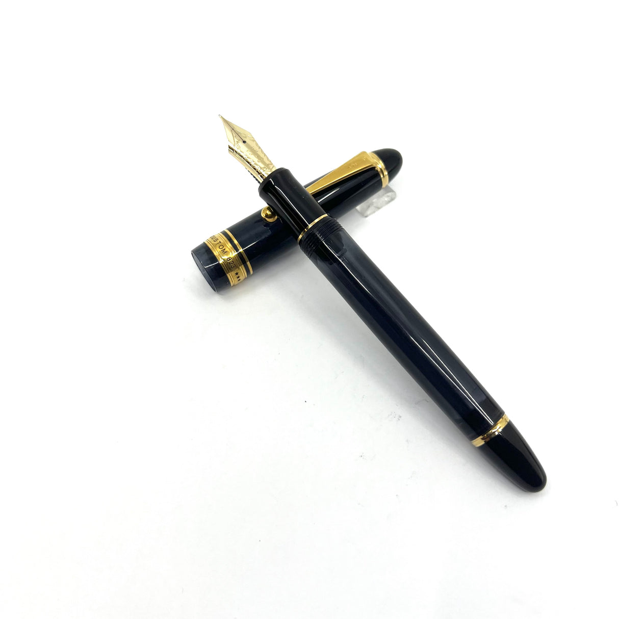 Pilot Custom 823 "Smoke" (Transparent Gray) Demonstrator Fountain Pen - Medium 14kt Gold Nib