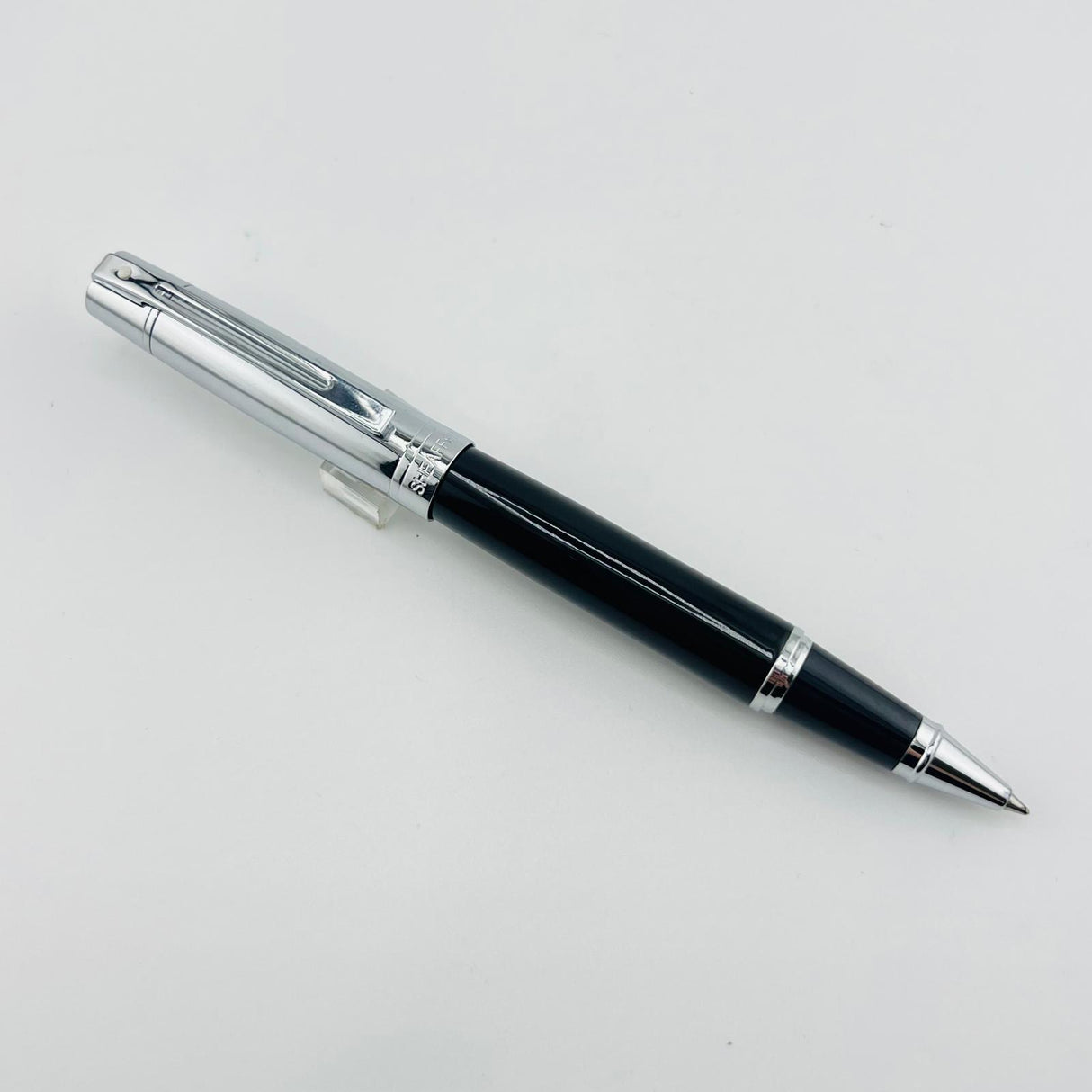 Sheaffer 300 Glossy Black - Rollerball Pen