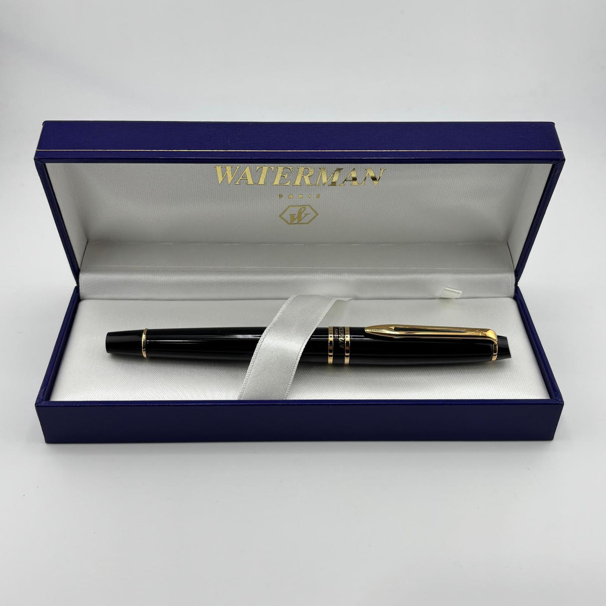 Waterman Expert Black Gold trim -Roller Ball