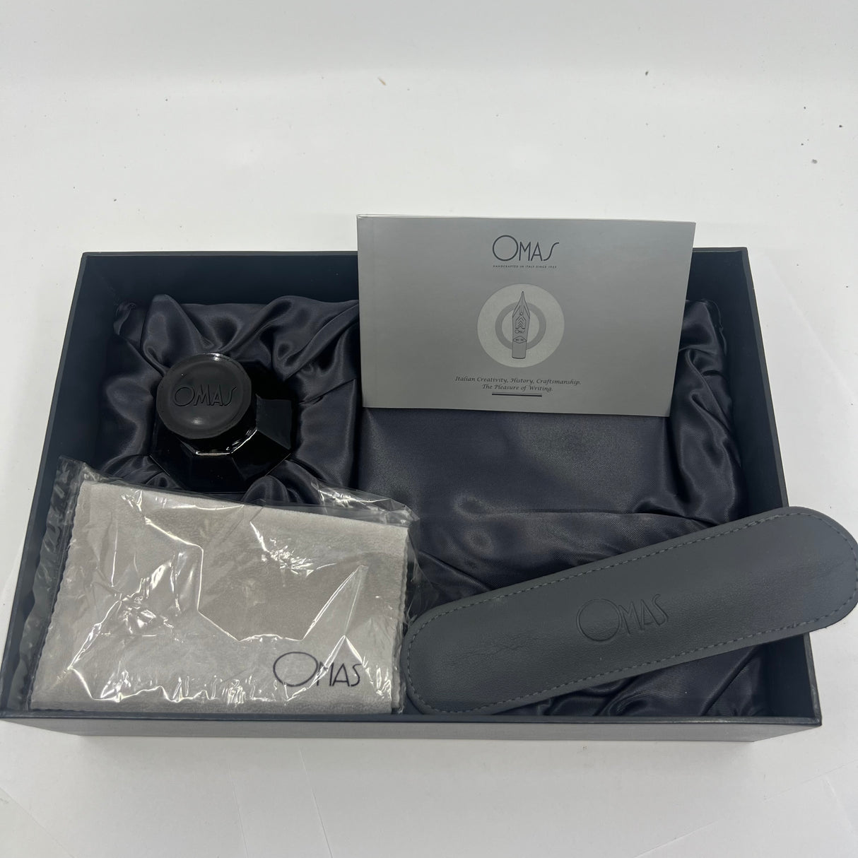 OMAS 80th Anniversary Limited Edition Paragon "Platinum" Celluloid (2004) Fountain Pen #09/40 - EXTRA FINE EXTRA FLESSIBLE 14kt Gold Nib!