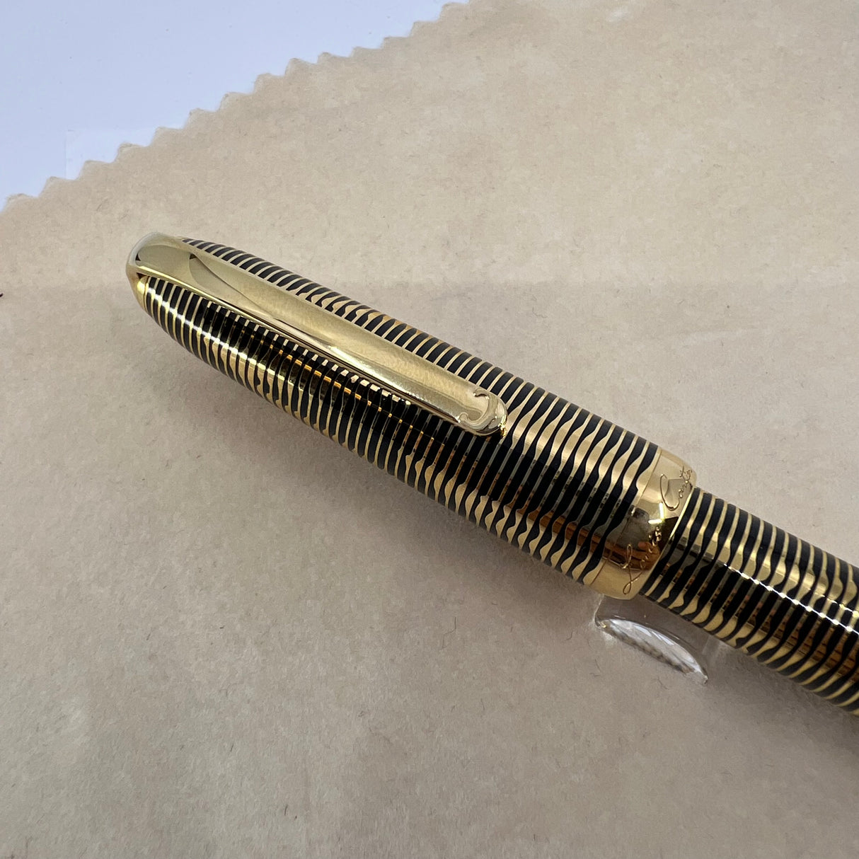 Cartier Python Limited Edition Fountain Pen - Fine 18kt Gold Nib