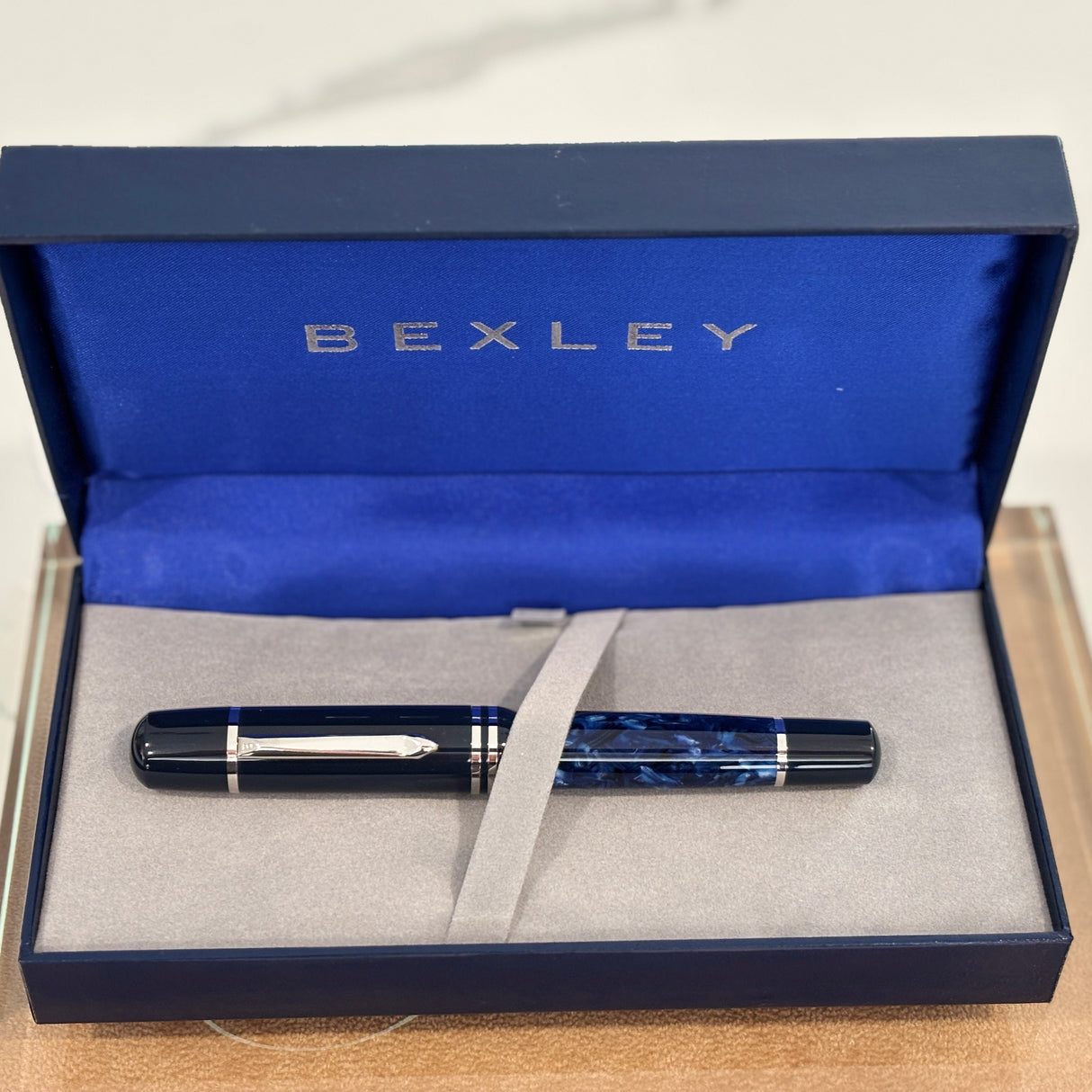 Bexley Magnum Poseidon Blue Marble Fountain Pen