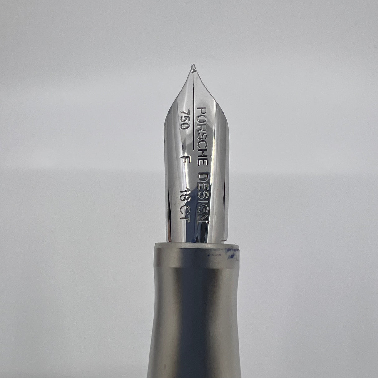 Porsche Design Tec Flex Fountain Pen - Two-Tone Basket Weave Barrel - Fine 18kt Gold Nib