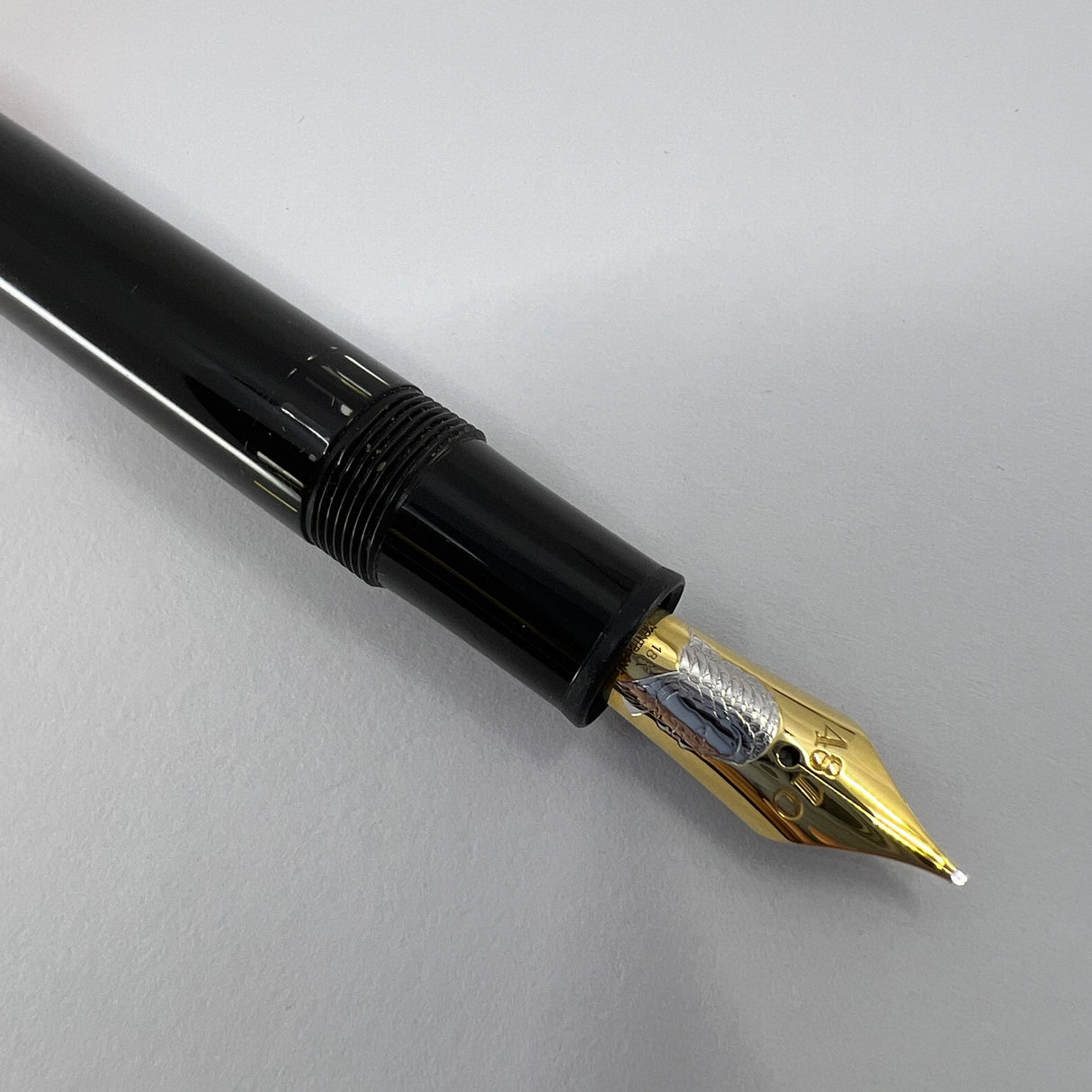 Montblanc Johann Sebastian Bach Donation Limited Edition Fountain Pen - Medium 18kt Gold Nib