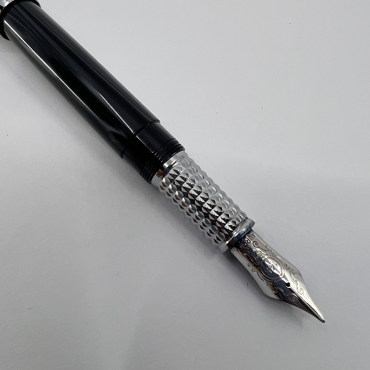 Aurora Alpha Tuscan Night Lustrous Marbled Charcoal Fountain Pen - Medium 14kt Gold Nib