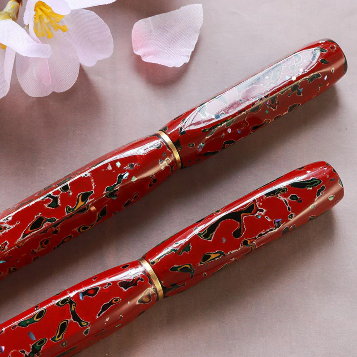 Wancher Densho Tsugaru Aka-age Raden (4 Facets) Fountain Pen