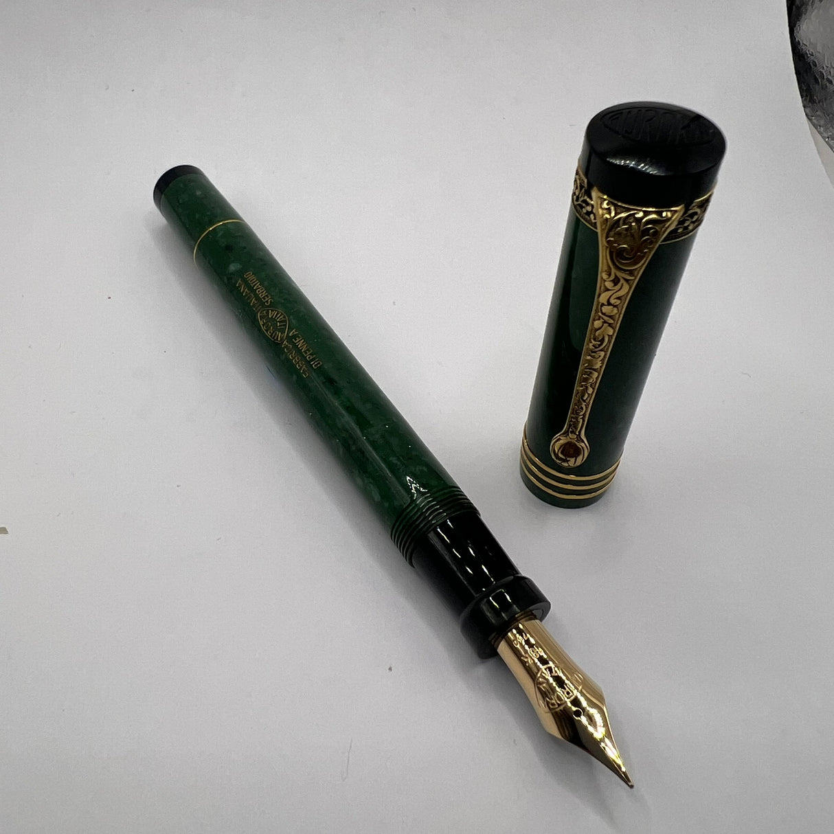 Aurora Internazionale Green Marble Auroroloide Limited Edition Fountain Pen - Fine 18kt Gold Nib