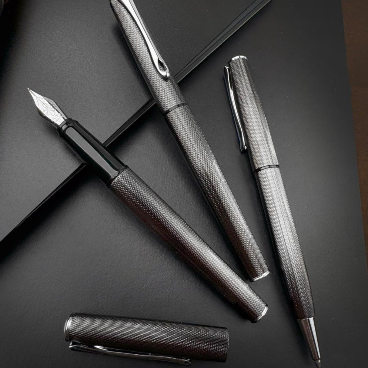 Diplomat Esteem Black Barley collection - Fountain Pen