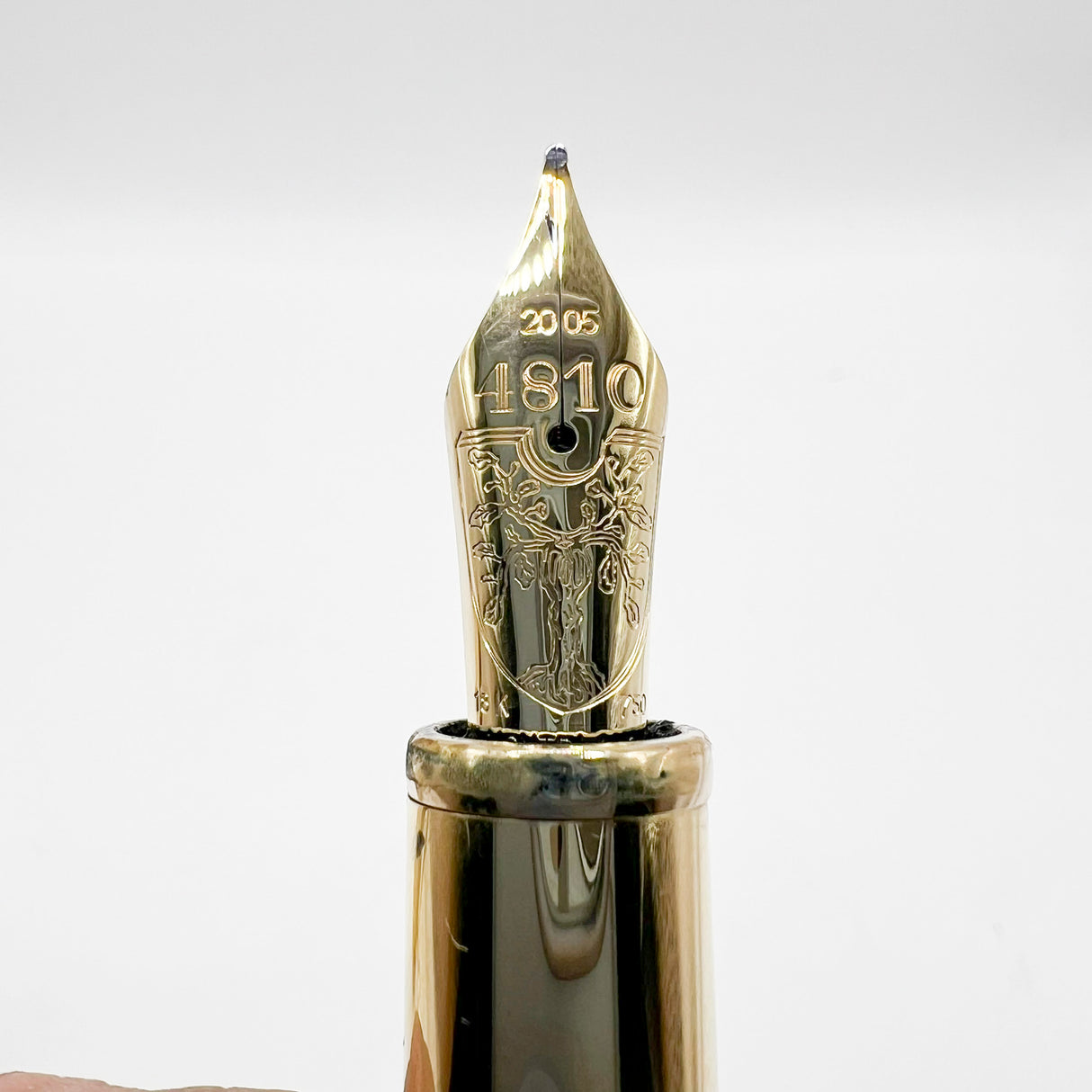 Montblanc Pope Julius Patron Of The Arts Limited Edition Fountain Pen - Medium 18kt Gold Nib