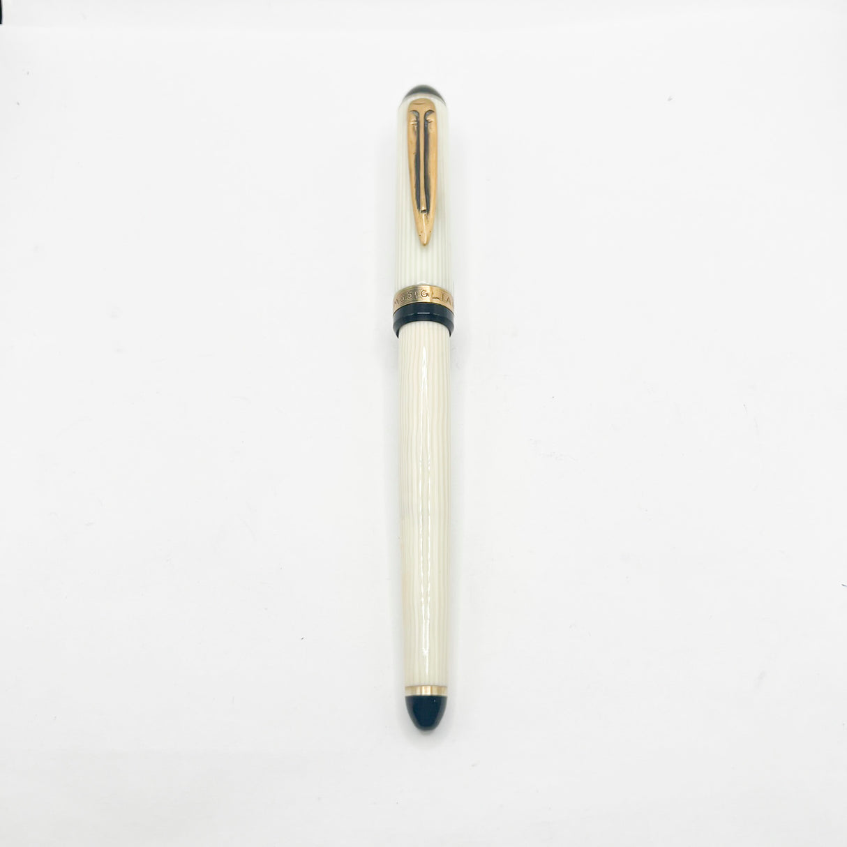 Francois Yves Luthier Modigliani White Limited Edition Fountain Pen - Fine 18kt Gold Nib